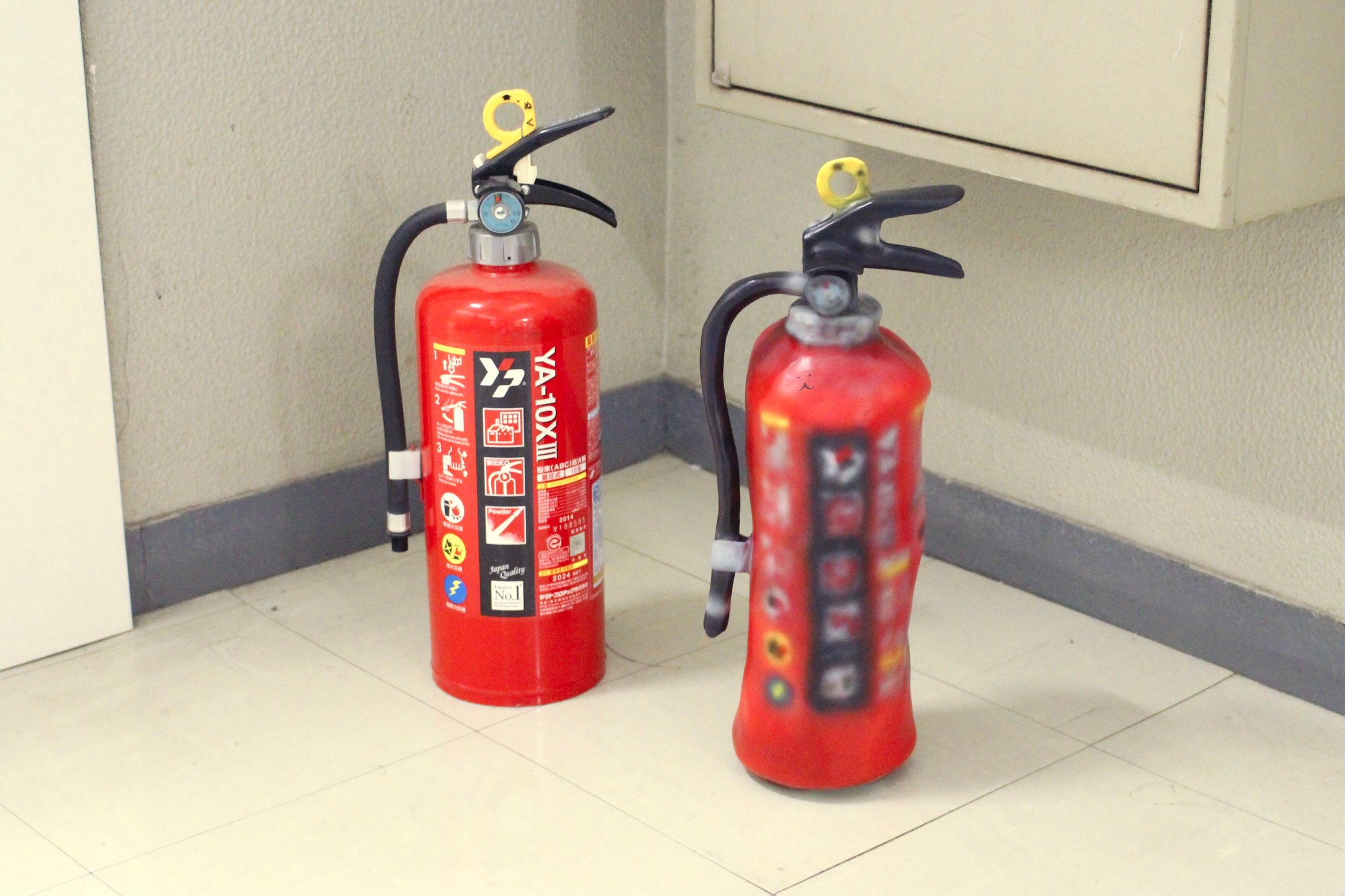消火器に擬態するうにゃもにゃ