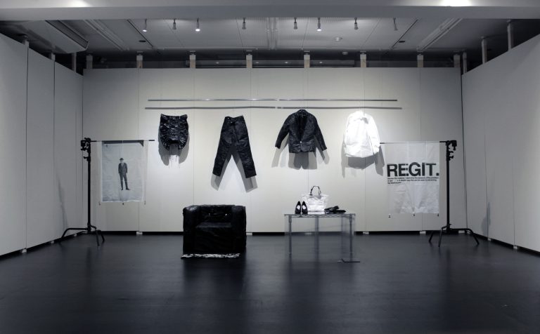 Regit.