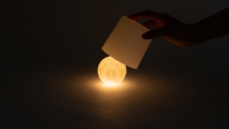 3年 形体制作｢ Table Lamp ｣